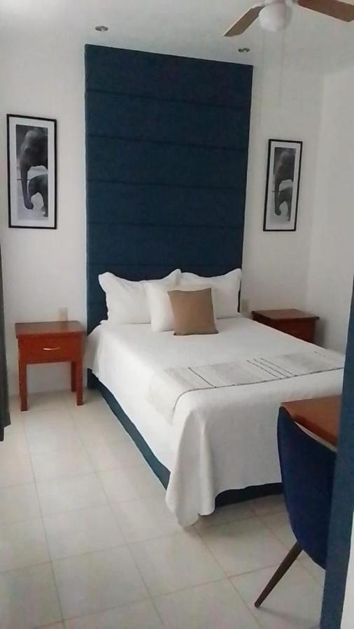 Hotel Real Villa Villa Corona Extérieur photo